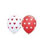 Rundballons mit Herzen