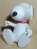 Peanuts - Snoopy sitzend