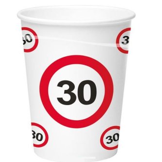 Becher mit Zahl 30 im Verkehrsschilddesign