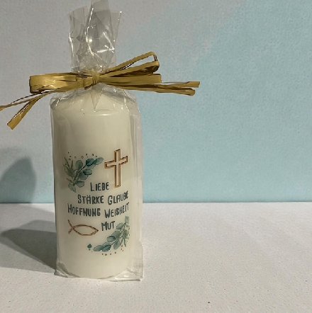 Kerze zur Konfirmation, verpackt